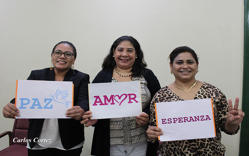 MUJERES
